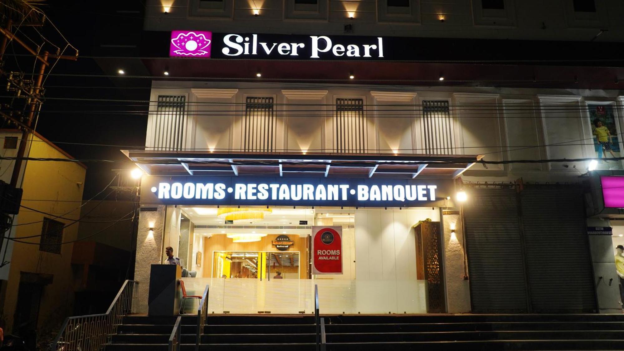 Hotel Silver Pearl Alīgarh Eksteriør billede